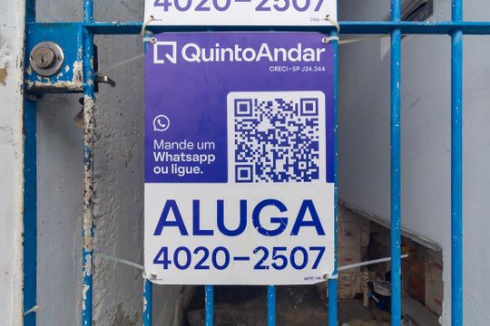 Placa de casa para alugar com 1 quarto, 26m² em Jardim Guairaca, São Paulo