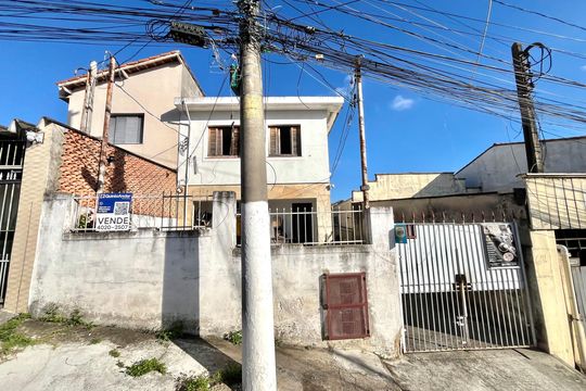 Fachada de casa à venda com 4 quartos, 300m² em Conjunto Residencial Jardim Canaa, São Paulo