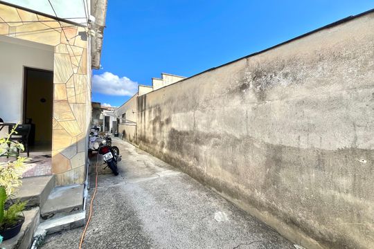 Área externa de casa à venda com 4 quartos, 300m² em Conjunto Residencial Jardim Canaa, São Paulo