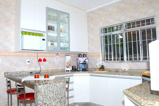 Cozinha de casa à venda com 3 quartos, 302m² em Vitoria, Belo Horizonte