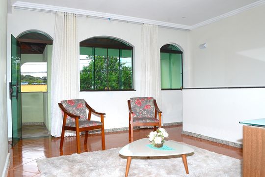 Sala 2 de casa à venda com 3 quartos, 302m² em Vitoria, Belo Horizonte