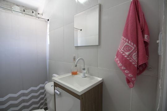 Banheiro Social de apartamento à venda com 3 quartos, 120m² em Curicica, Rio de Janeiro