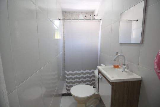Banheiro Social de apartamento à venda com 3 quartos, 120m² em Curicica, Rio de Janeiro