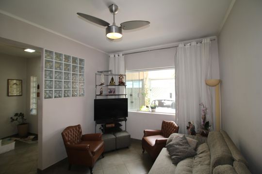 Casa à venda com 3 quartos, 170m² em Vila Ester (zona Norte), São Paulo