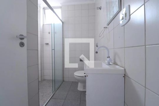 Banheiro de apartamento à venda com 2 quartos, 59m² em Luz, São Paulo