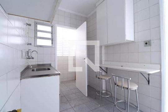 Cozinha de apartamento à venda com 2 quartos, 59m² em Luz, São Paulo