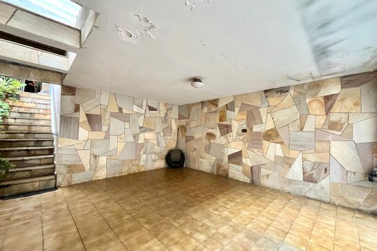 Garagem de casa à venda com 3 quartos, 250m² em Jabaquara, São Paulo