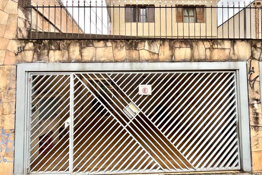 Fachada de casa à venda com 3 quartos, 250m² em Jabaquara, São Paulo