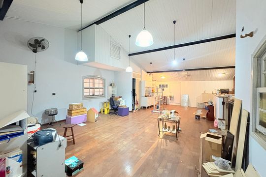 Andar superior de casa à venda com 3 quartos, 638m² em Parque Centenário, Jundiaí