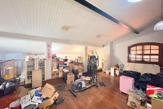 Andar superior de casa à venda com 3 quartos, 638m² em Parque Centenário, Jundiaí