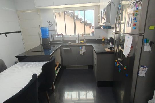 Cozinha de casa à venda com 3 quartos, 248m² em Vila Zamataro, Guarulhos