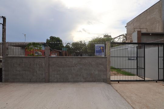Fachada de casa para alugar com 3 quartos, 100m² em Mathias Velho, Canoas