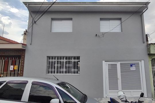 Fachada de casa à venda com 3 quartos, 160m² em Osvaldo Cruz, São Caetano do Sul