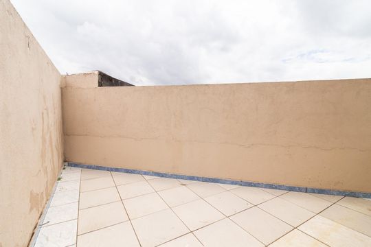 Quintal de casa à venda com 3 quartos, 125m² em Jardim Santa Maria, São Paulo