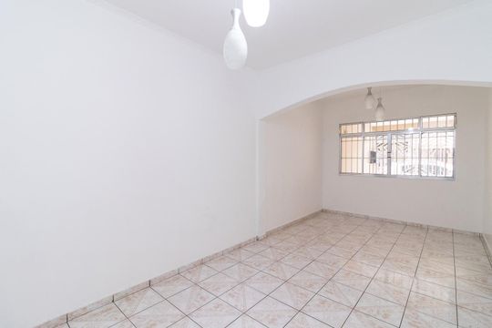 Casa à venda com 3 quartos, 125m² em Jardim Santa Maria, São Paulo