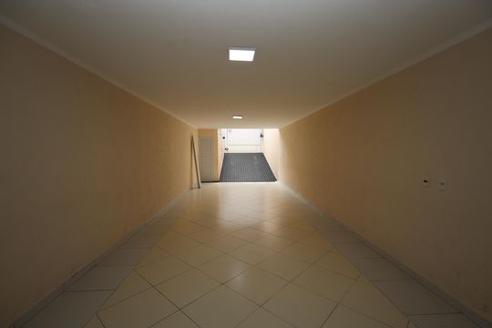 GARAGEM de casa para alugar com 3 quartos, 220m² em Parque Novo Oratório, Santo André