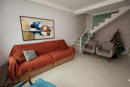 Casa para alugar com 3 quartos, 220m² em Parque Novo Oratório, Santo André