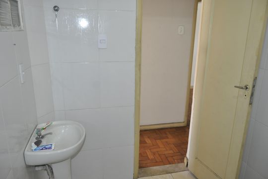 Banheiro de apartamento à venda com 2 quartos, 67m² em Pilares, Rio de Janeiro