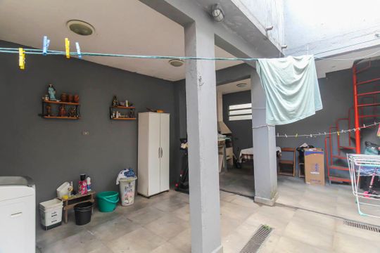 Casa à venda com 4 quartos, 150m² em Vila Zelina, São Paulo