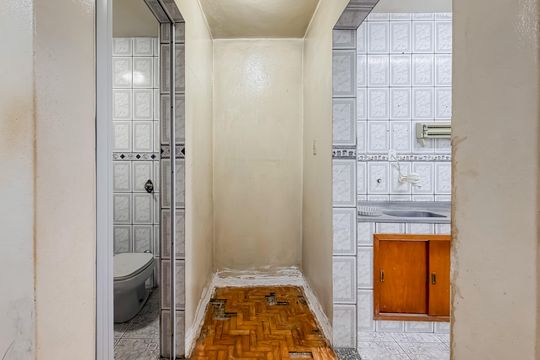 Corredor de apartamento à venda com 1 quarto, 35m² em Liberdade, São Paulo
