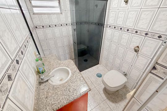 Banheiro de apartamento à venda com 1 quarto, 35m² em Liberdade, São Paulo