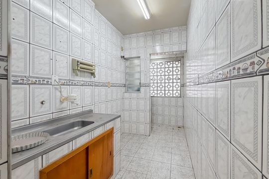 Cozinha de apartamento à venda com 1 quarto, 35m² em Liberdade, São Paulo