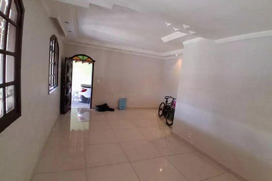 Casa à venda com 4 quartos, 360m² em A Definir Em Campo, Contagem