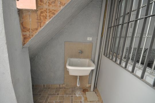 Área de Serviço de casa para alugar com 1 quarto, 50m² em Vila Nova Carolina, São Paulo