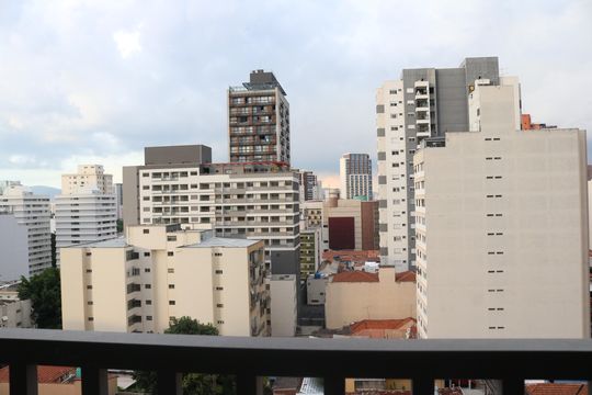Varanda de kitnet/studio à venda com 1 quarto, 30m² em Pompeia, São Paulo