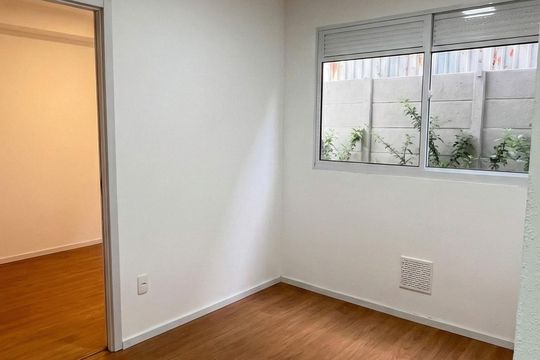 Sala de apartamento para alugar com 2 quartos, 32m² em Jardim Gilda Maria, São Paulo