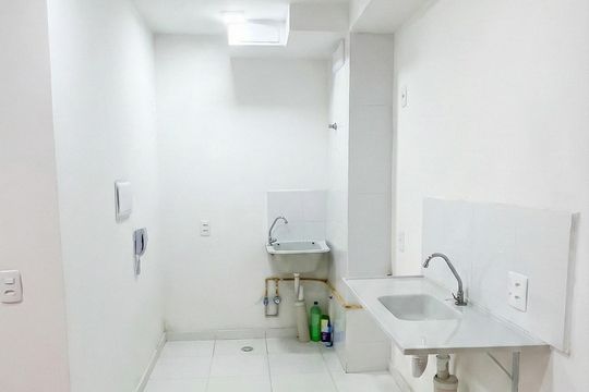 Cozinha de apartamento para alugar com 2 quartos, 32m² em Jardim Gilda Maria, São Paulo
