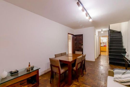 Sala de casa à venda com 3 quartos, 185m² em Jardim Santa Emilia, São Paulo