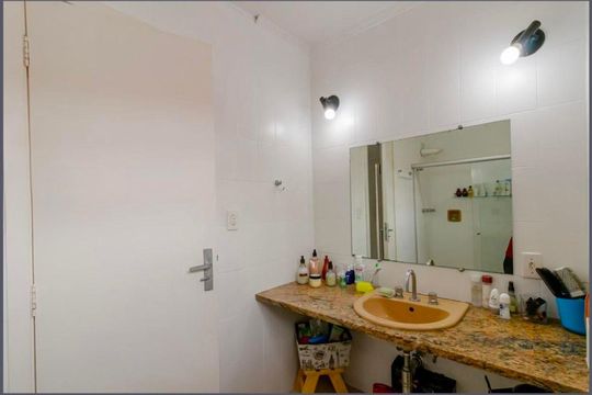 Banheiro de casa à venda com 3 quartos, 185m² em Jardim Santa Emilia, São Paulo