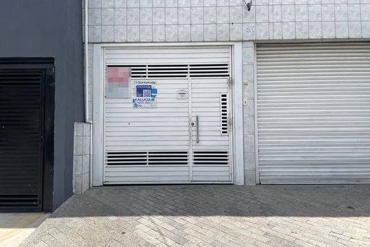 Fachada + Placa de casa para alugar com 1 quarto, 54m² em Cidade Líder, São Paulo