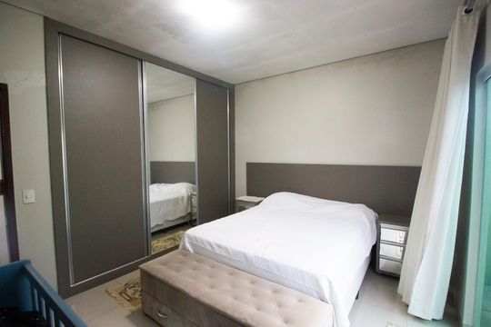 Casa de Condomínio para alugar com 4 quartos, 900m² em  Recanto das Emas, Brasília