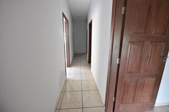 Casa para alugar com 3 quartos, 276m² em Residencial Campos Dourados, Goiânia