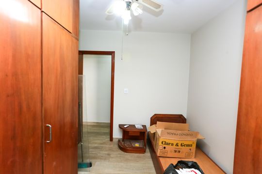 quarto 1 de casa à venda com 4 quartos, 175m² em Vila Andrade, São Paulo