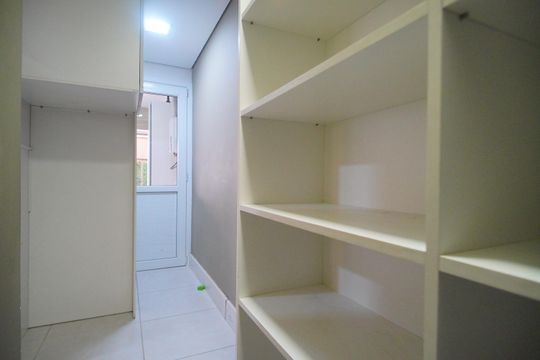 Despensa de casa de condomínio à venda com 3 quartos, 124m² em Pinheiro, São Leopoldo