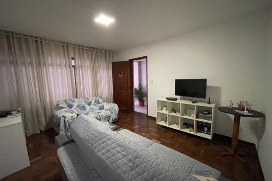 Casa à venda com 4 quartos, 250m² em Ferreira, São Paulo