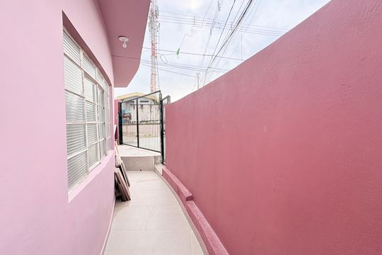 Quintal de casa à venda com 3 quartos, 161m² em Núcleo Colonial Barao de Jundiaí, Jundiaí