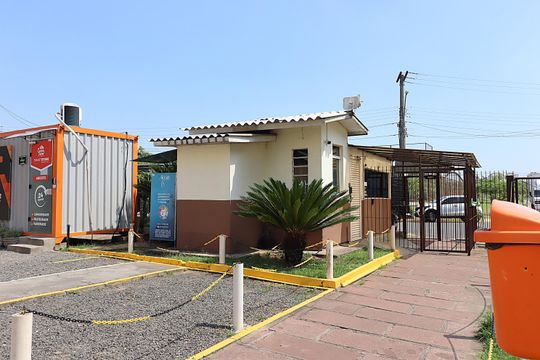Apartamento à venda com 2 quartos, 42m² em Rubem Berta, Porto Alegre