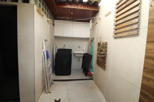 Área de Serviço de casa de condomínio para alugar com 2 quartos, 97m² em Patamares, Salvador