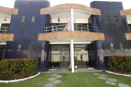 Fachada do bloco de casa de condomínio para alugar com 2 quartos, 97m² em Patamares, Salvador