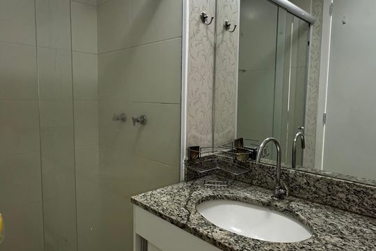 Banheiro de apartamento à venda com 3 quartos, 94m² em Taquara, Rio de Janeiro