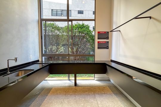 Área comum de kitnet/studio para alugar com 1 quarto, 28m² em Pinheiros, São Paulo