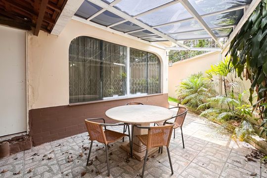 Quintal de casa para alugar com 4 quartos, 350m² em Jardim Maria Adelaide, São Bernardo do Campo