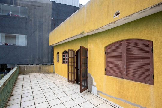 Varanda de casa à venda com 3 quartos, 253m² em Cidade Júlia, São Paulo