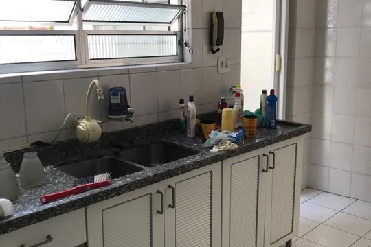 Cozinha de apartamento para alugar com 1 quarto, 53m² em Jardim São Paulo, São Paulo