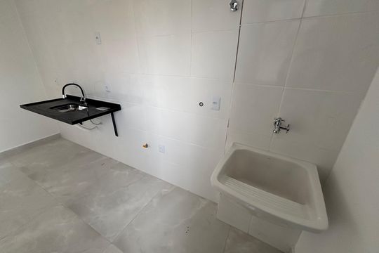 Sala/cozinha de apartamento para alugar com 2 quartos, 37m² em Cidade Antônio Estêvão de Carvalho, São Paulo