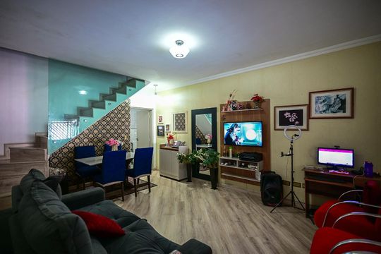 Casa à venda com 2 quartos, 79m² em Parque Monte Alegre, Taboão da Serra